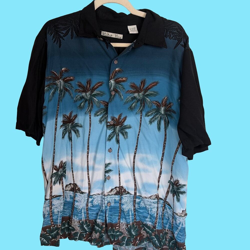 Vintage Batik Bay  Shirt Size L